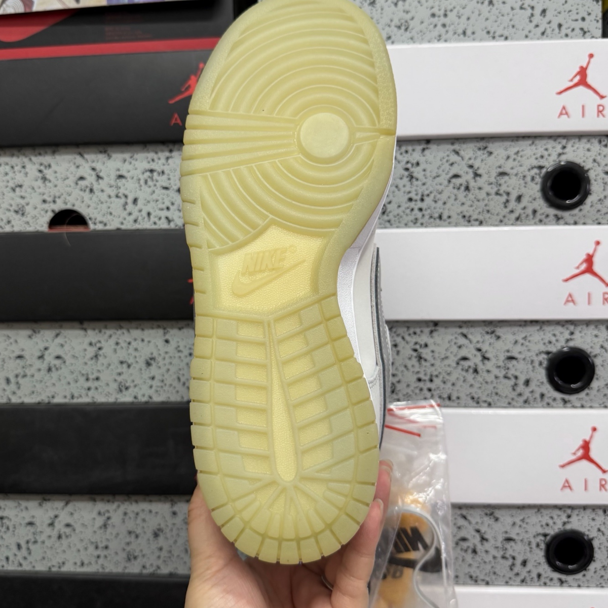 Concepts  X Nike SB Dunk Low - White Lobster