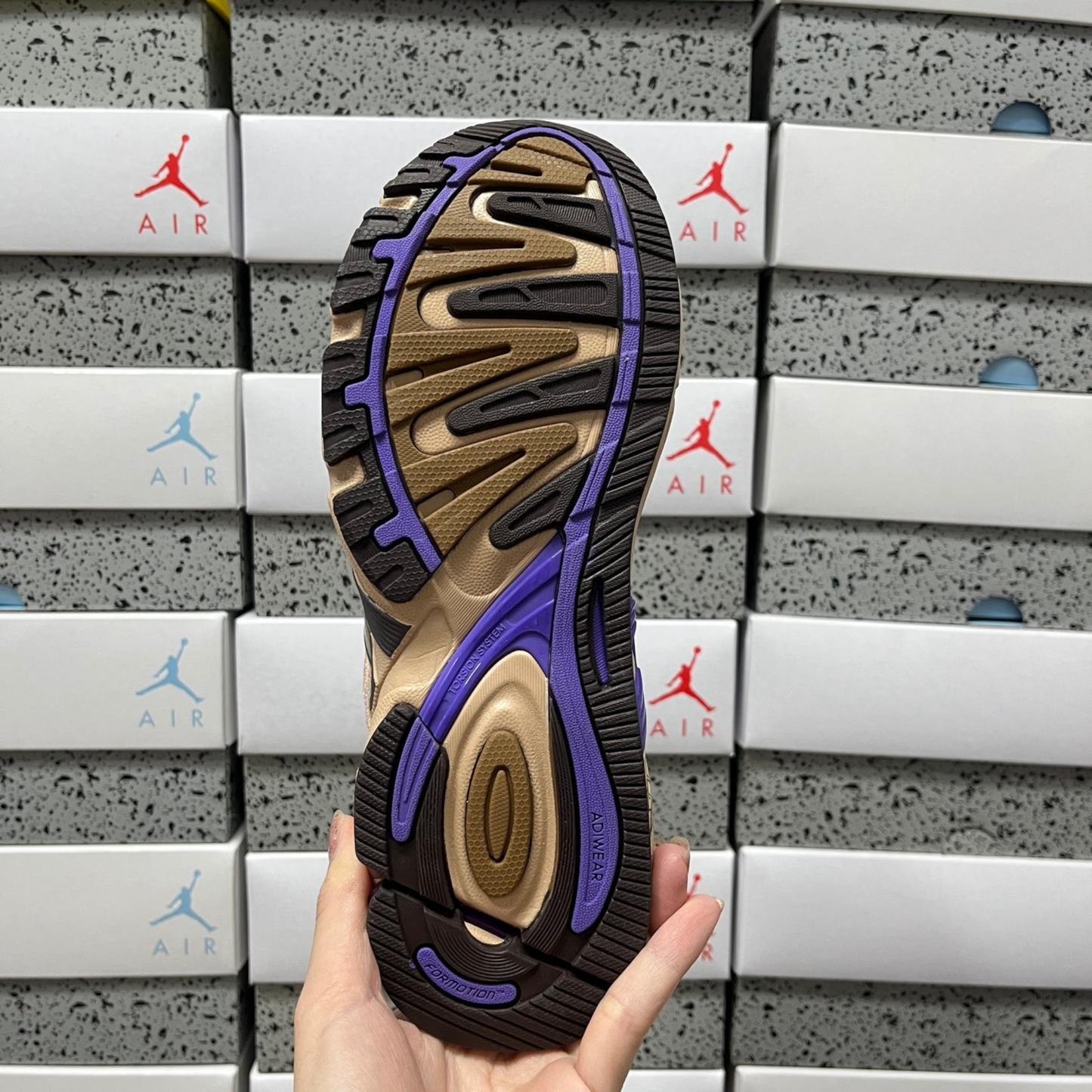 Bad Bunny x Adidas Response CL - Paso Fino