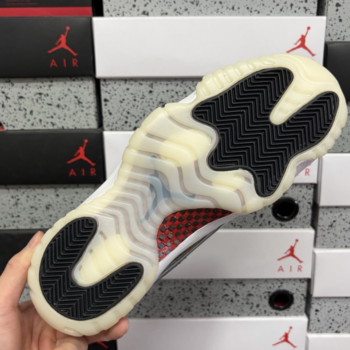 Air Jordan 11 Retro - 72-10