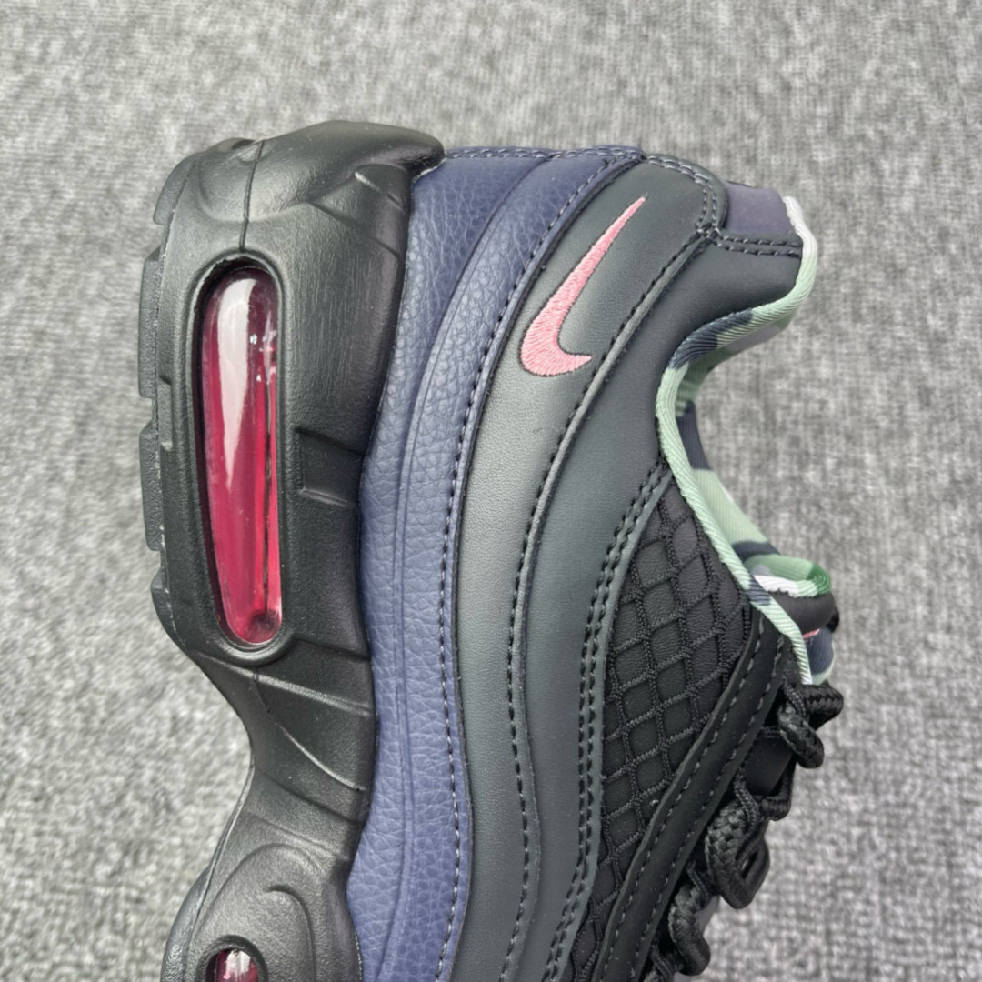 Air Max 95 x Corteiz - Pink Beam