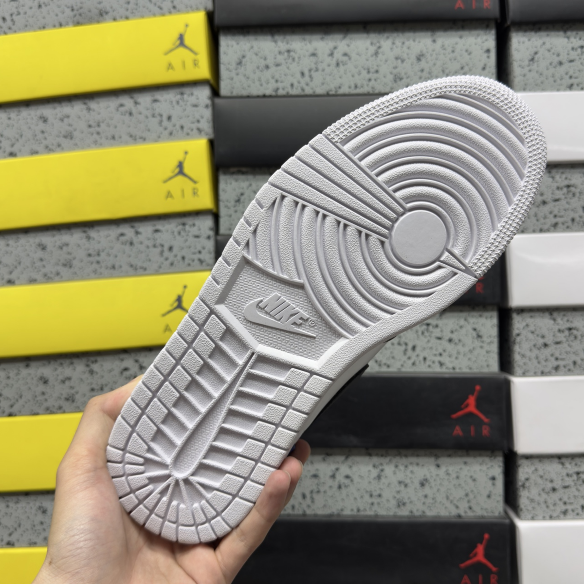 Union LA x Fragment Design x Air Jordan 1 Retro High OG SP - Royal Toe