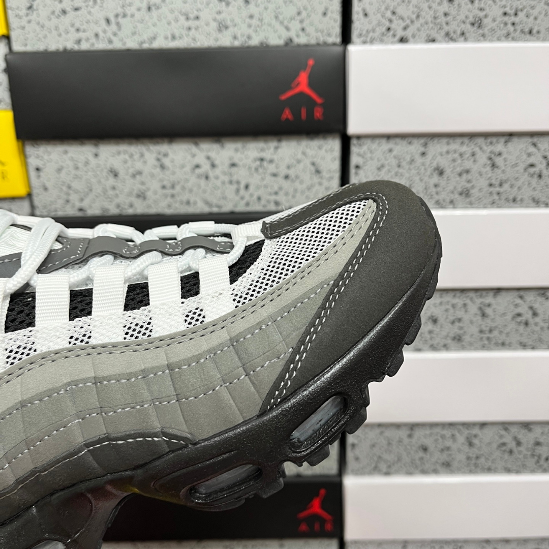 Air Max 95 - Grey Gradient