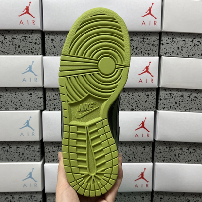 Concepts X Nike SB Dunk Low - Green Lobster