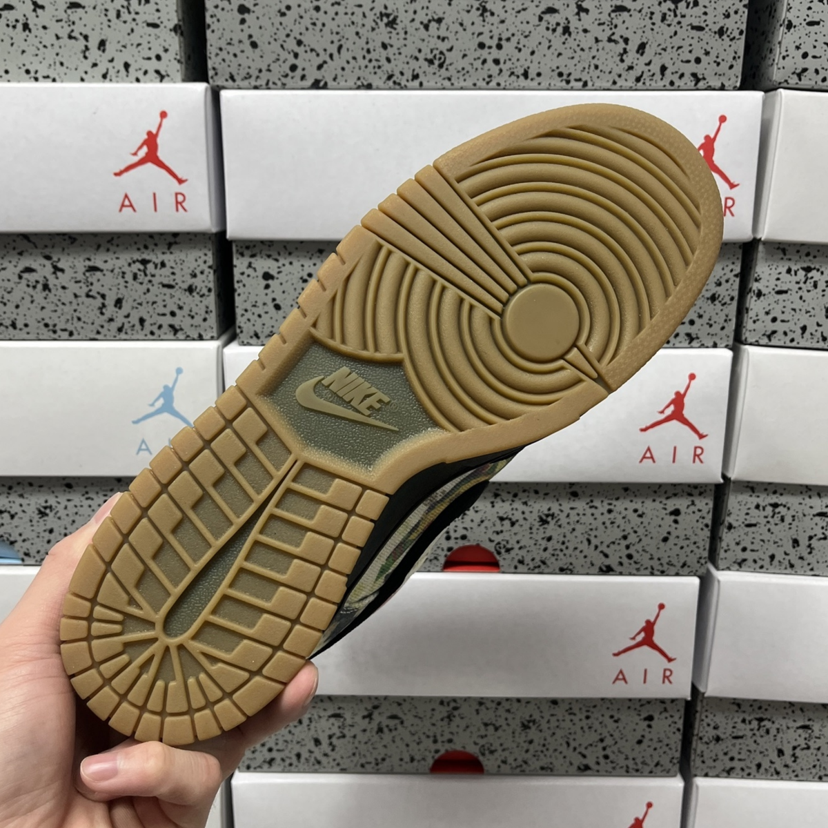 Supreme x Nike SB Dunk Low - Rammellzee