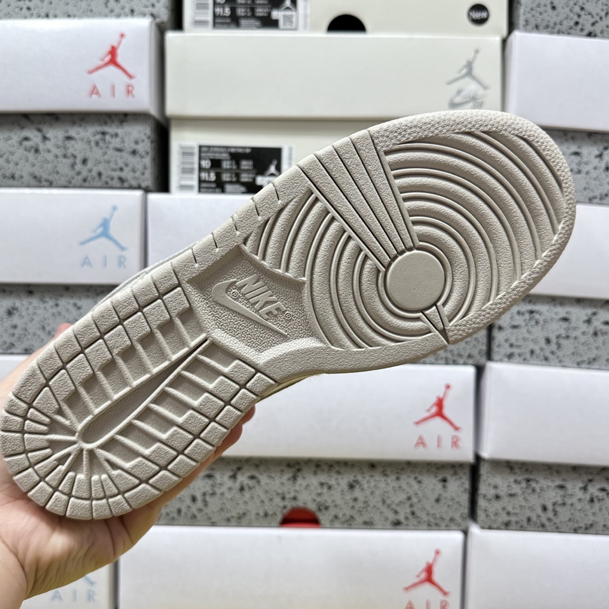 Nike Dunk Low - Light Bone