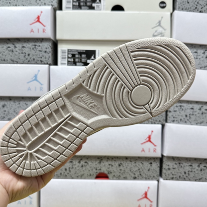 Nike Dunk Low - Light Bone