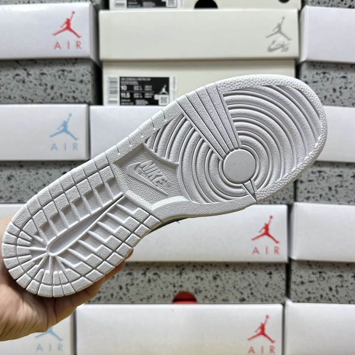 Nike Dunk Low - Reverse Panda