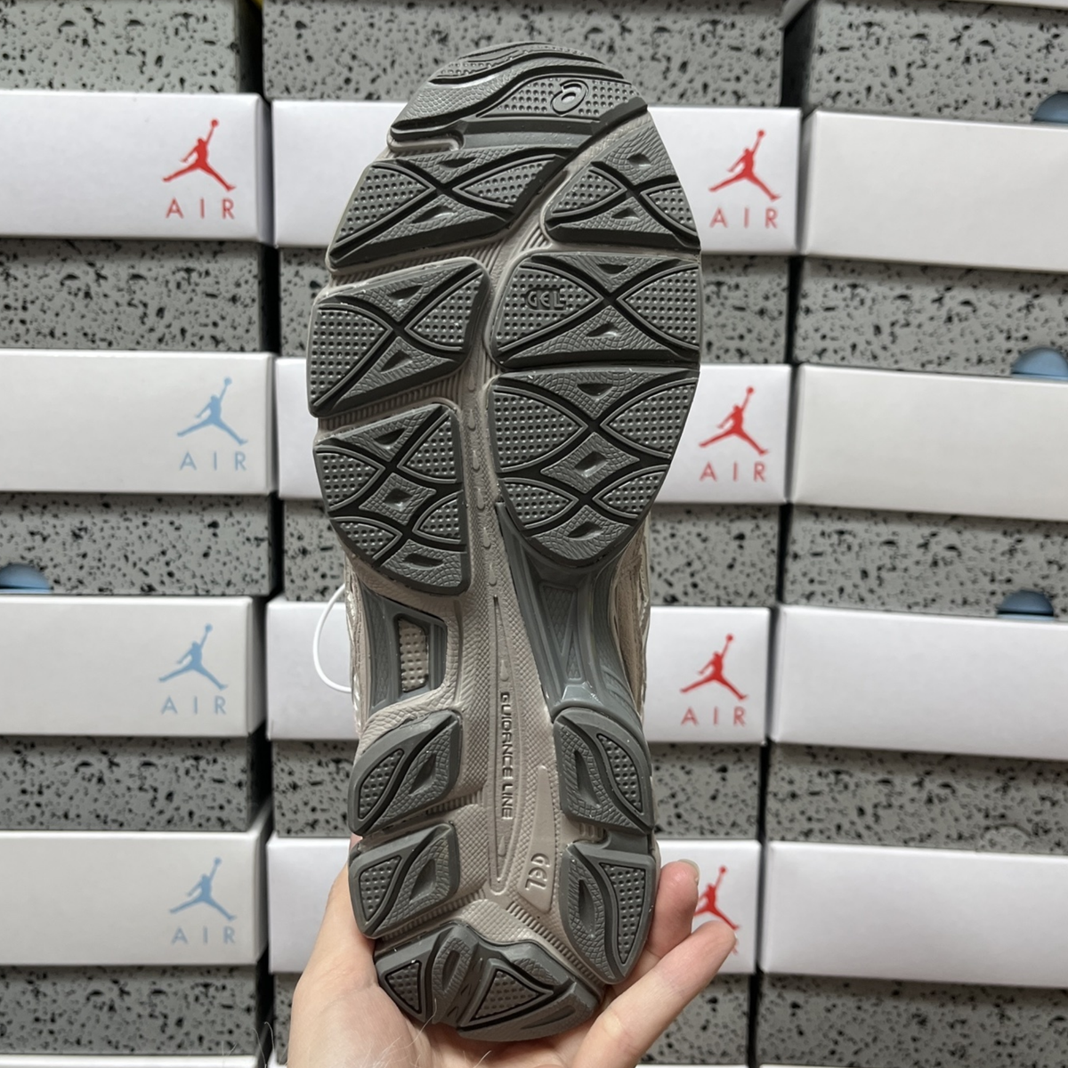 Asics Gel NYC - Cream Moonrock