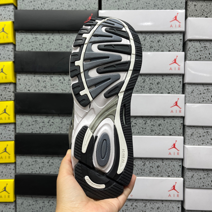 Adidas Response CL - Core Black Grey Five Carbon