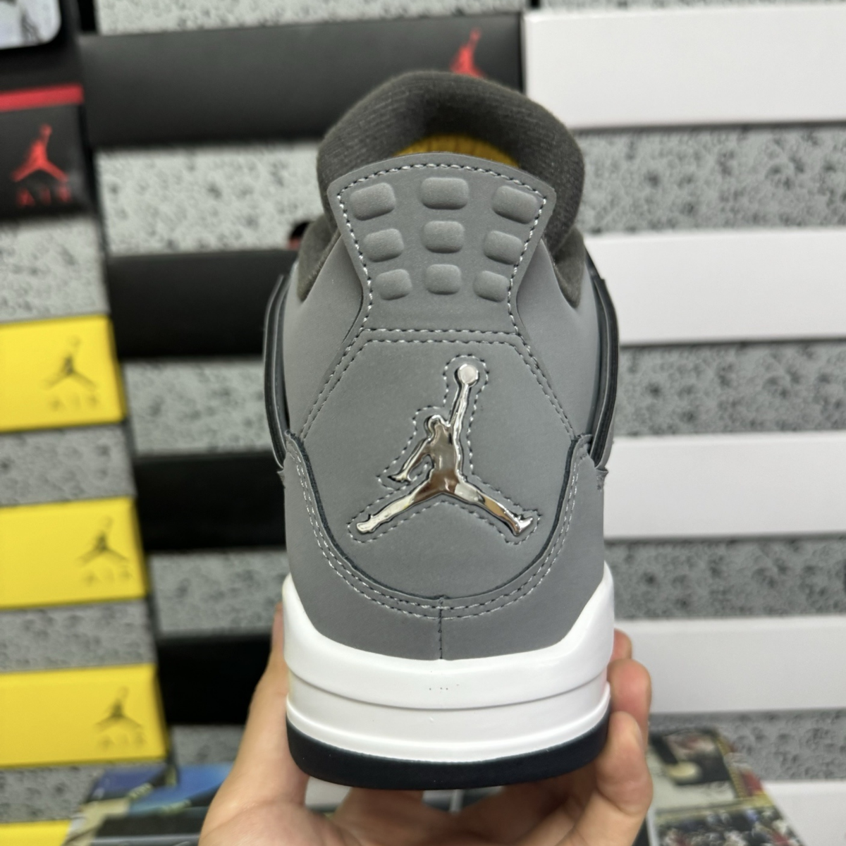 Air Jordan 4 Retro - Cool Grey