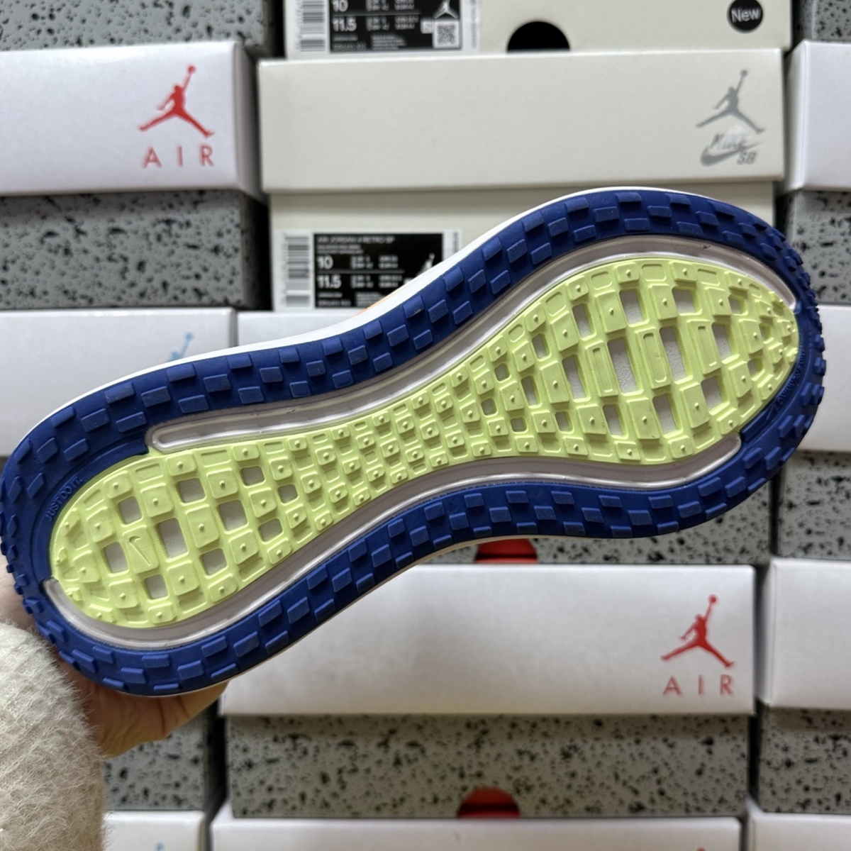 Nike Vomero Plus - White Game Royal Orange