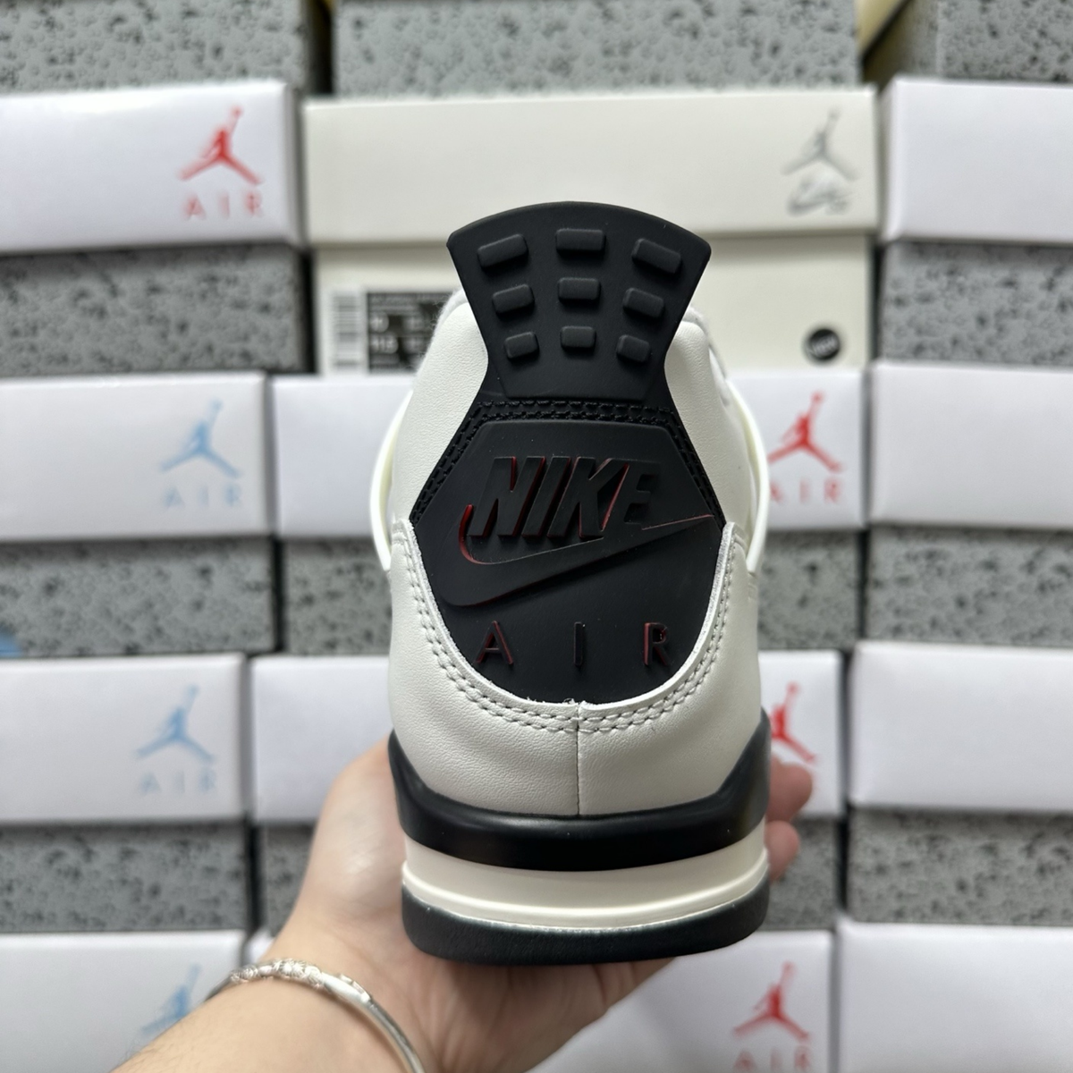 Air Jordan 4 Retro - Flight Club