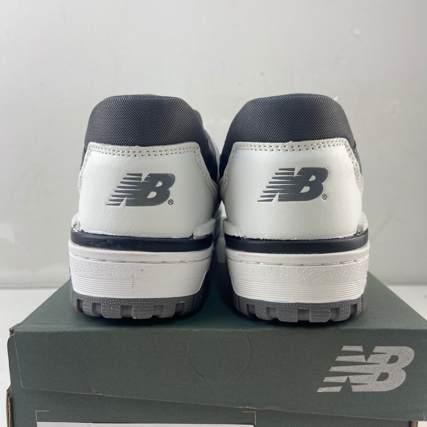 New Balance 550 - Graphite Grey