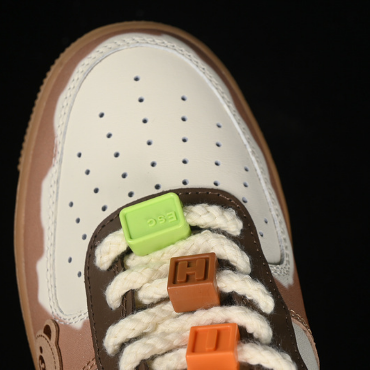 Nike Air Force 1 Low - Stink Bear Gift Box