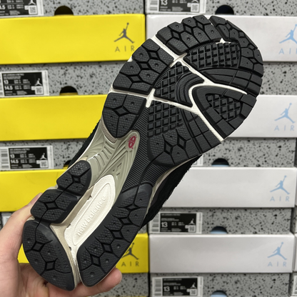 New Balance 2002R - Protection Pack Black Grey