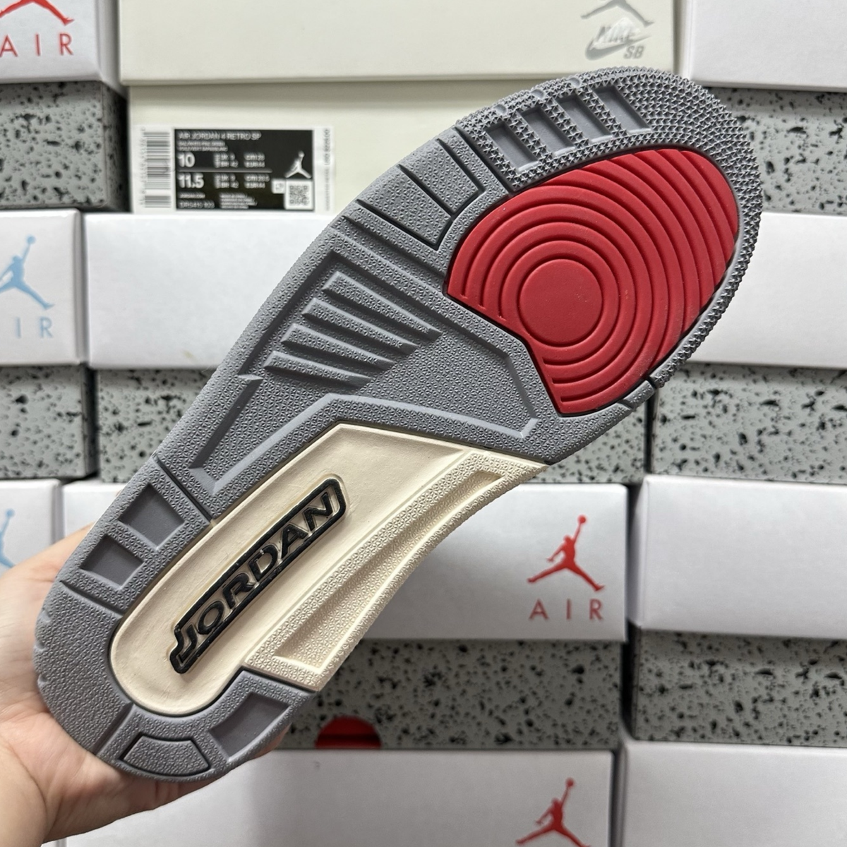 Air Jordan 3 Retro - Cement Grey
