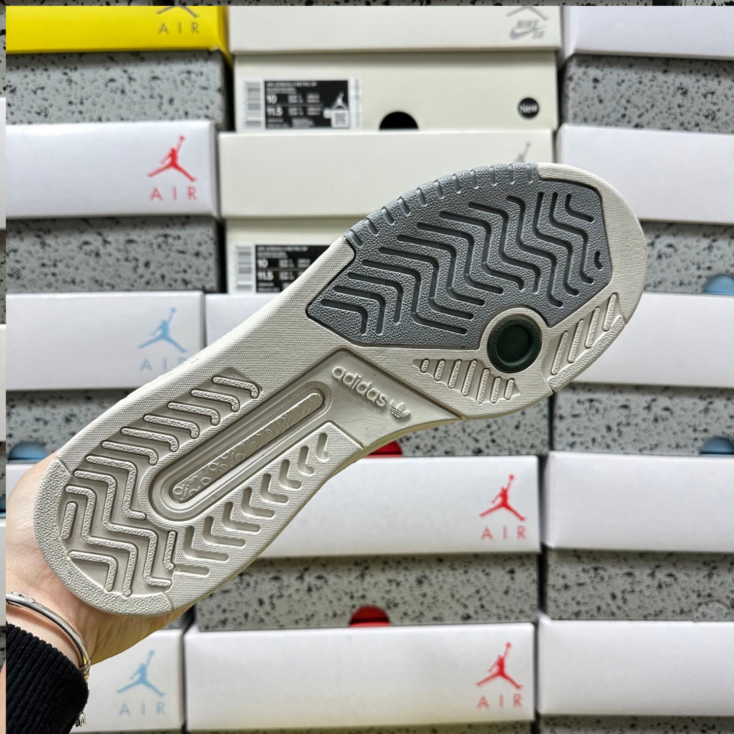 Adidas Drop Step Low 2.0 - White Tint / Collegiate Green / Magic Beige