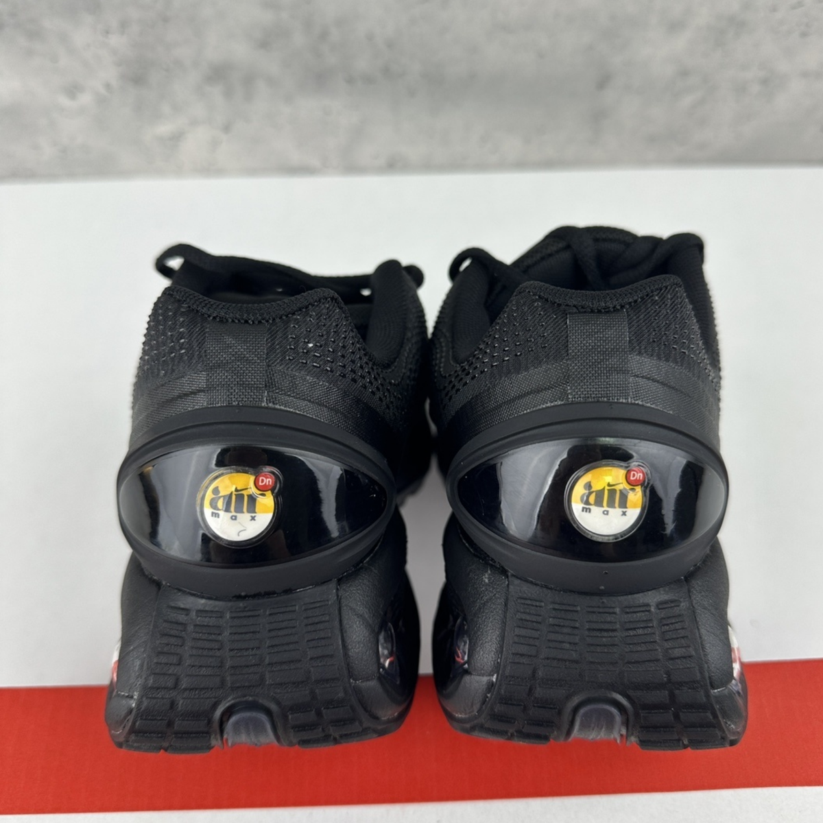Nike Air Max DN - Black Dark Smoke Grey