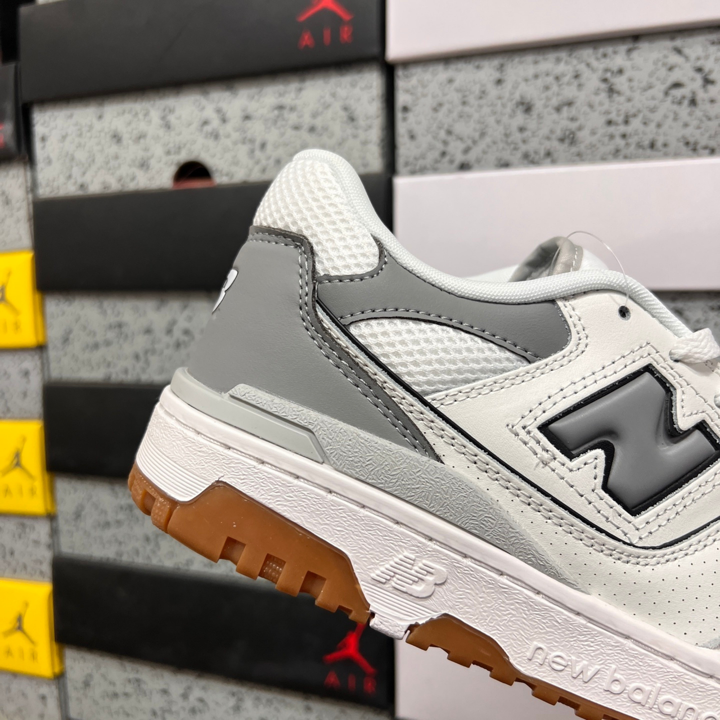New Balance 550 - White/Grey