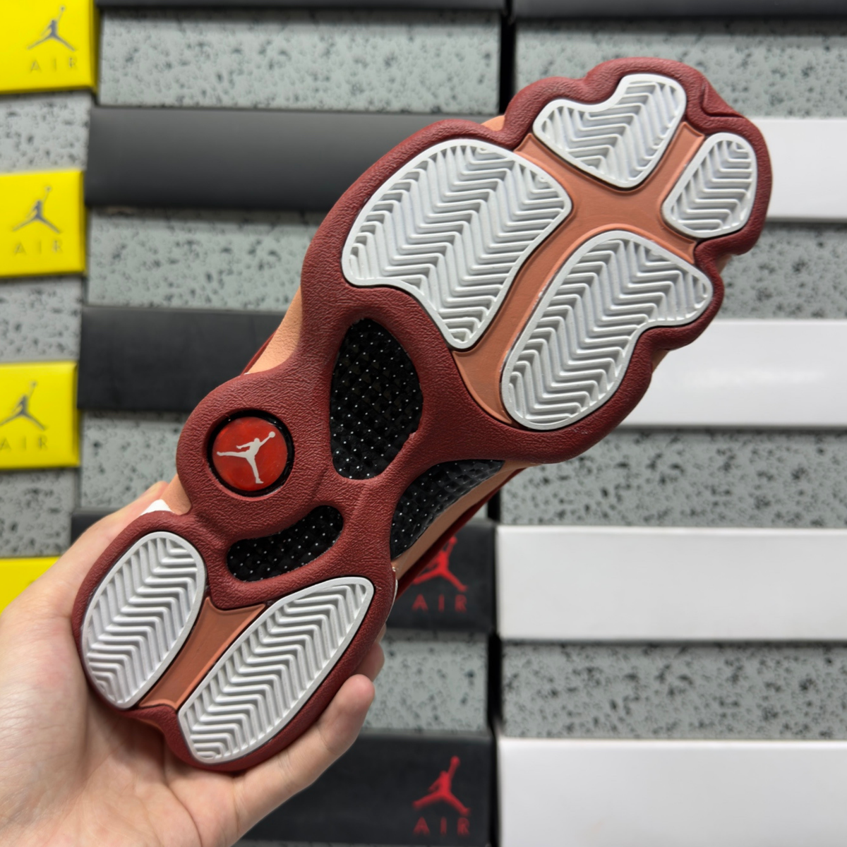Air Jordan 13 Retro - Dune Red