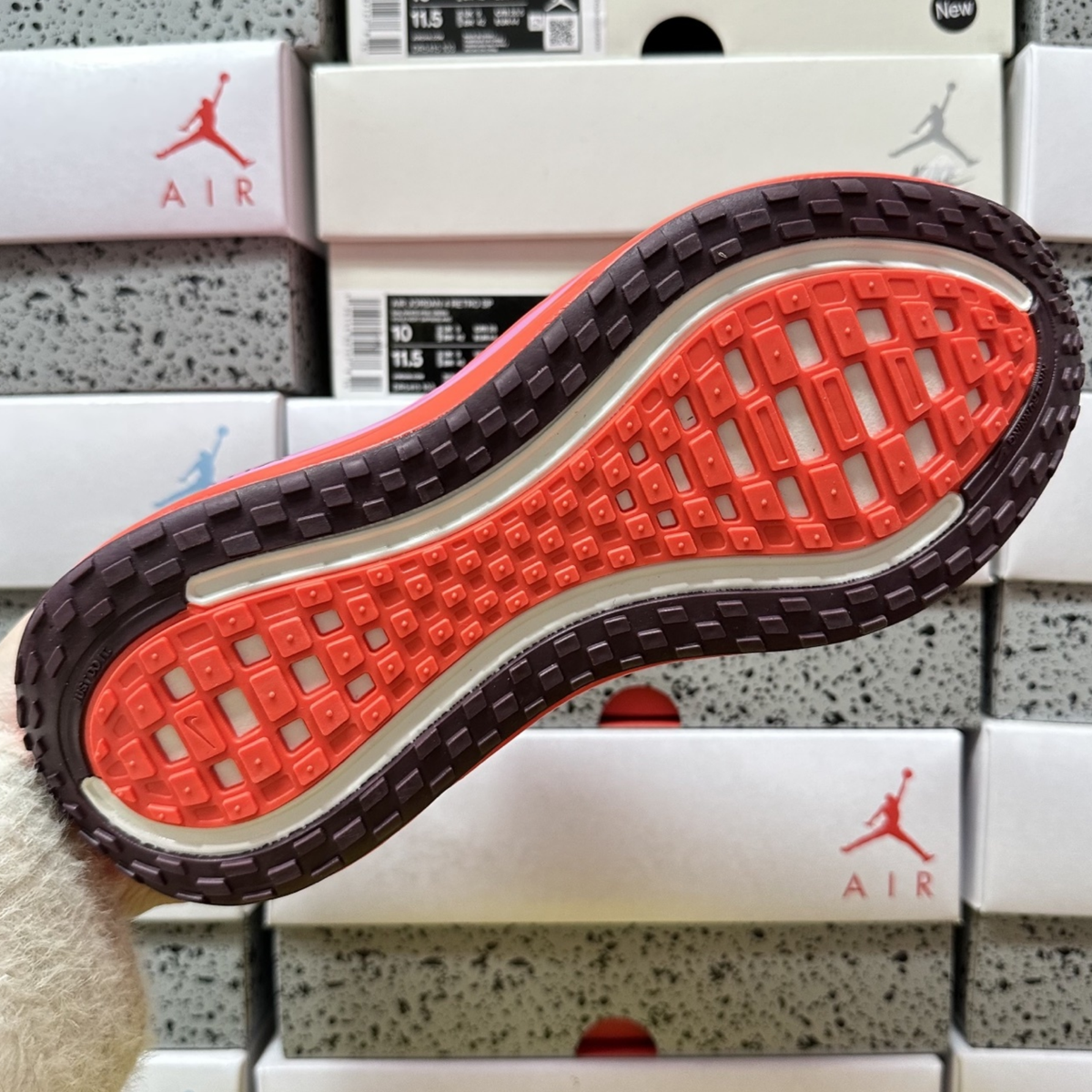 Nike Vomero Plus - Hyper Pink/Black/White