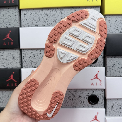 Nike Vomero 18 - Light Soft Pink Madder Root