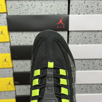 Air Max 95 - Black Neon