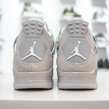 Air Jordan 4 Retro - Frozen Moments