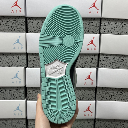 Concepts X Diamond Supply Co. X Nike SB Dunk Low - Tiffany Lobster