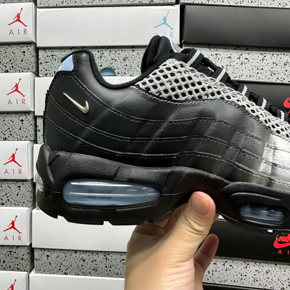 Air Max 95 x Palace - Metallic Silver and Aluminum