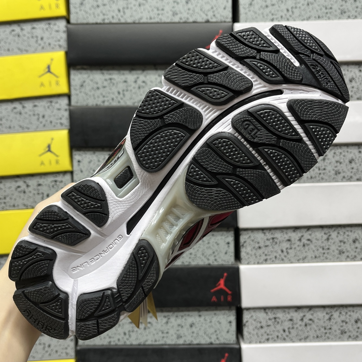 Asics Gel Evate 3 - Cereja / Prata / Preto