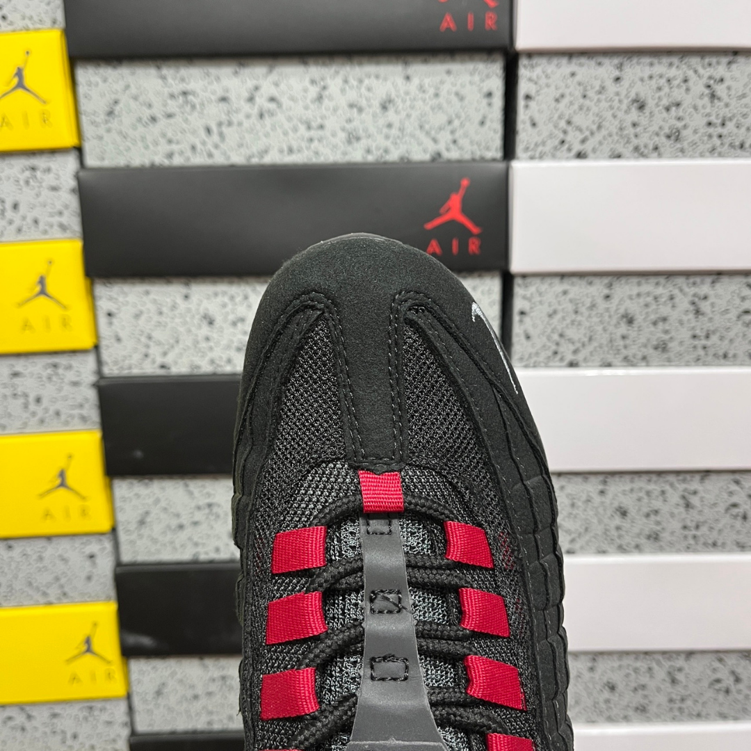 Air Max 95 - Crimson Pulse