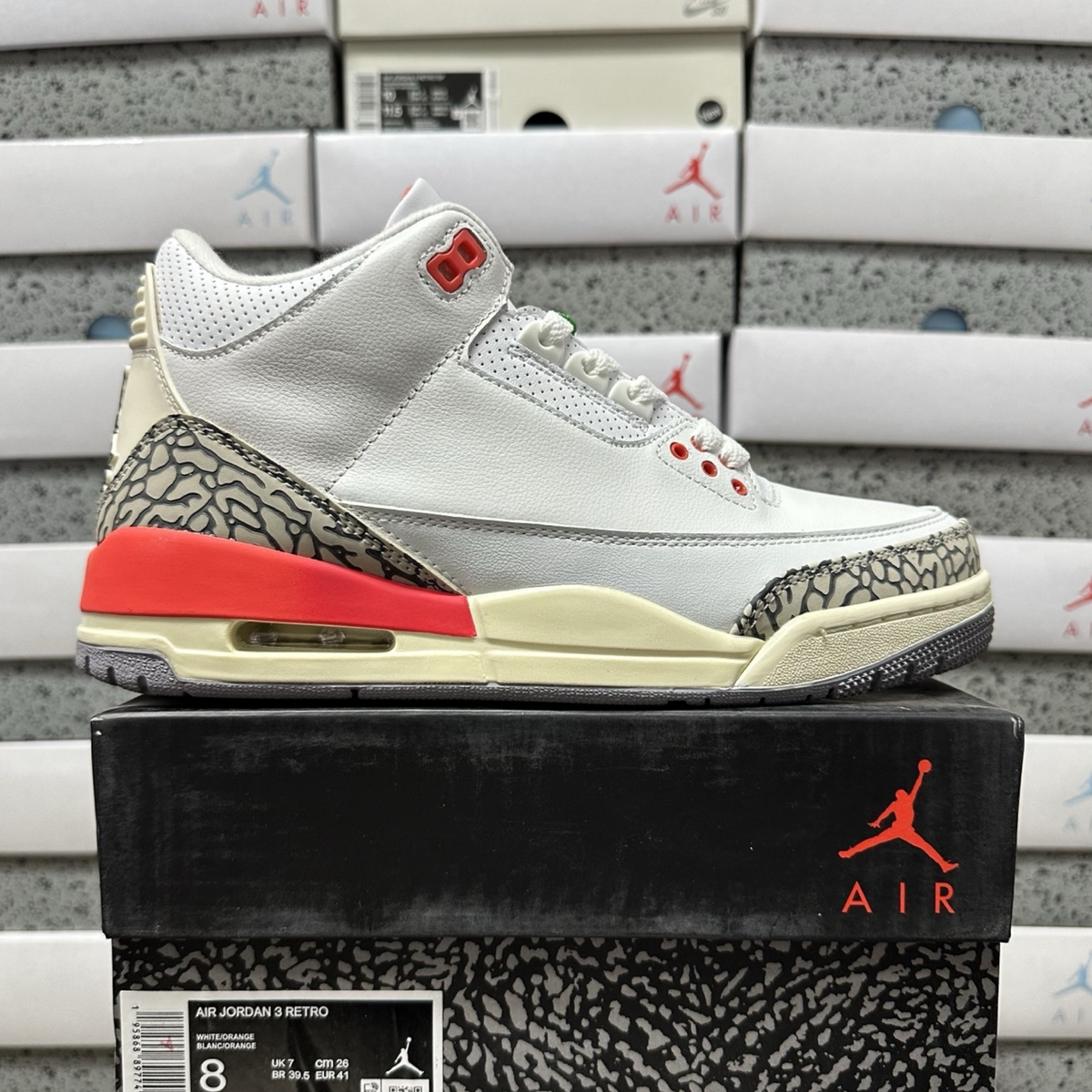 Air Jordan 3 Retro - Georgia Peach