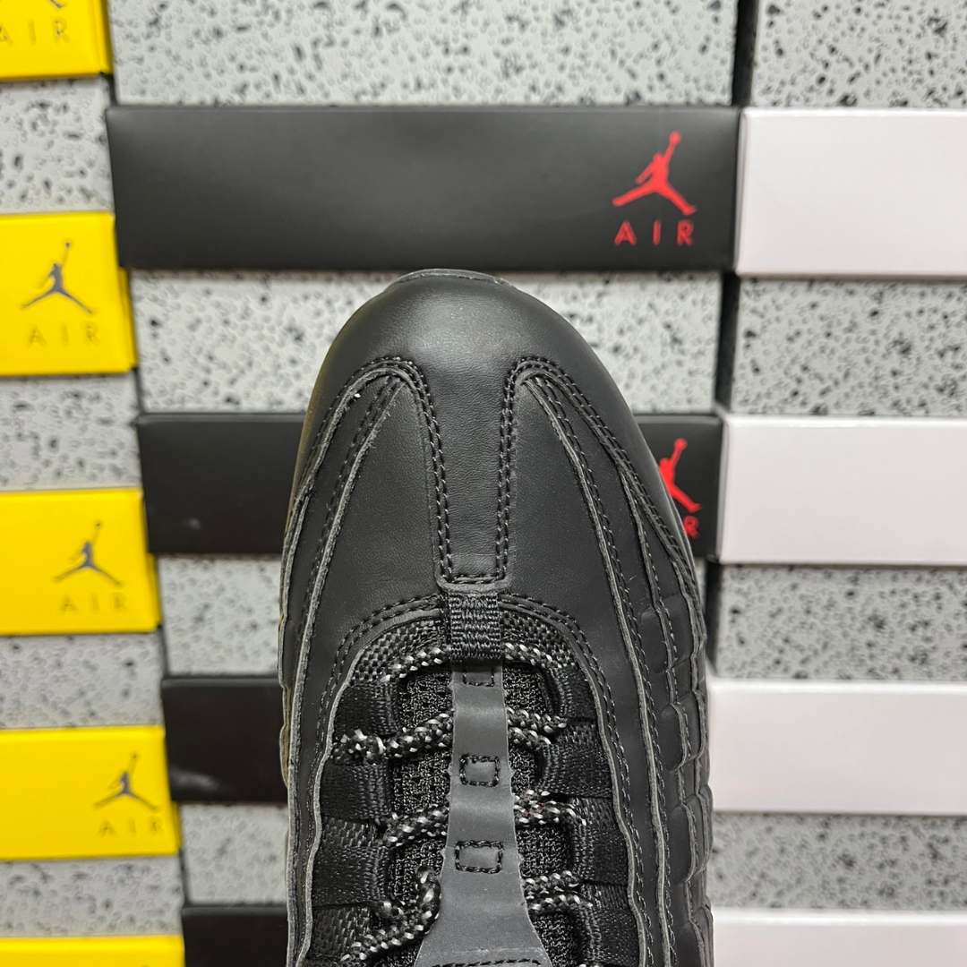 Air Max 95 - Triple Black