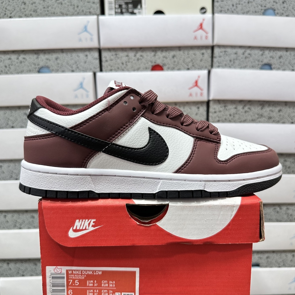 Nike Dunk Low - Dark Team Red