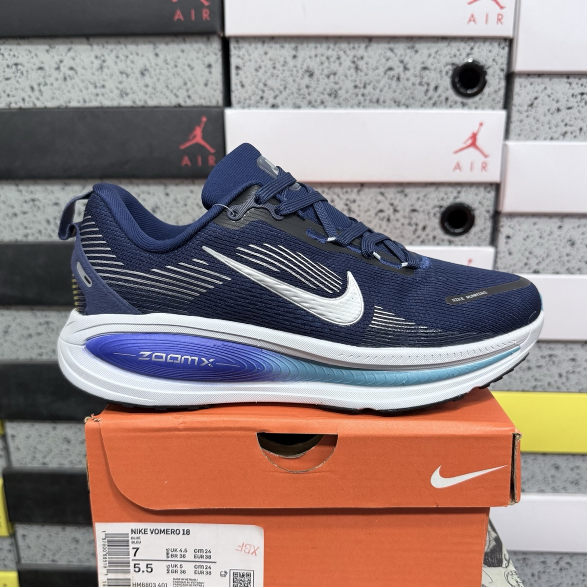 Nike Vomero 18 - Blue Void/Metallic Silver