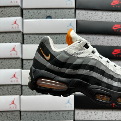 Air Max 95 - Black Bright Ceramic