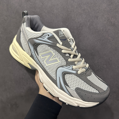 New Balance 530 - Cinza Branco Off