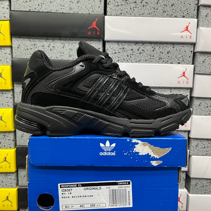 Adidas Response CL - Triple Black