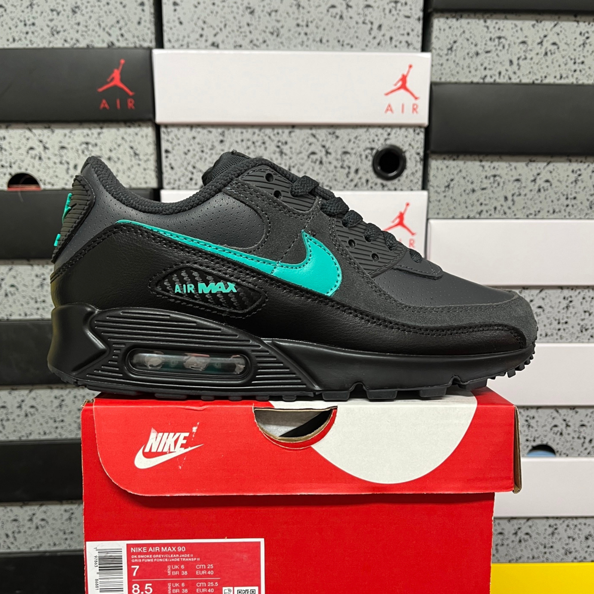 Nike Air Max 90 - Black Tiffany