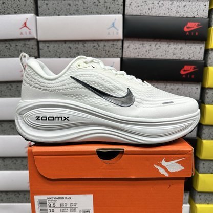 Nike Vomero Plus - White Black
