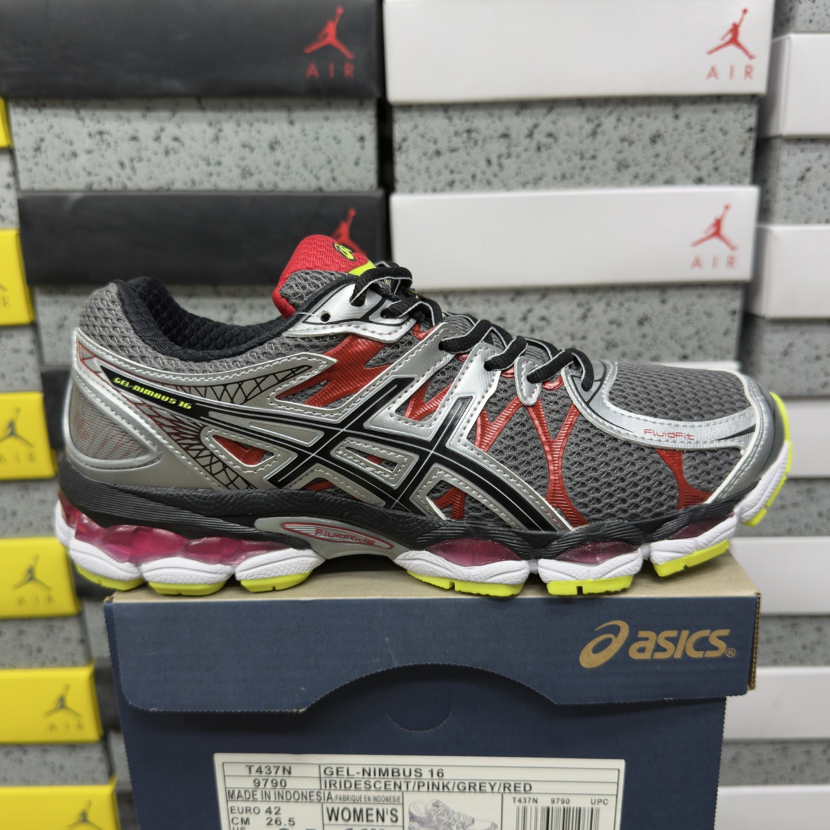 Asics Gel Nimbus 16 - Titanium / Black / Red