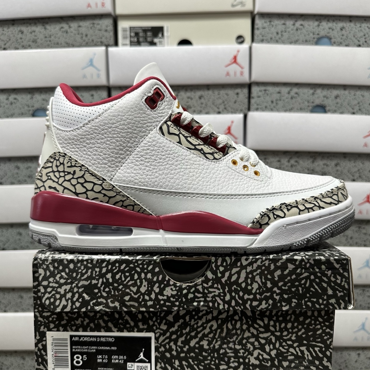 Air Jordan 3 Retro - Cardinal Red