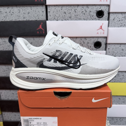 Nike Vomero 18 - Run Pack Summit White