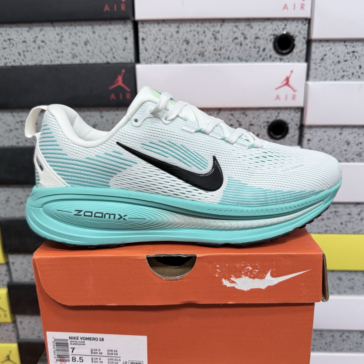Nike Vomero 18 - Geode Teal