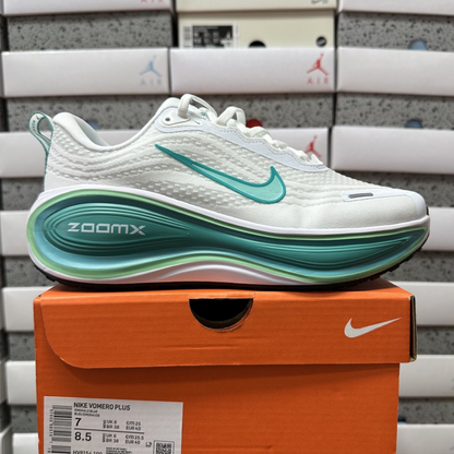 Nike Vomero Plus - White Mint Foam