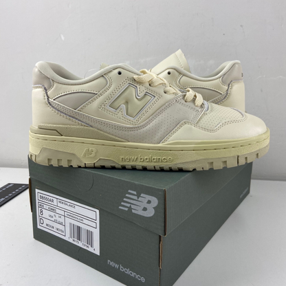 AURALEE  X New Balance 550 - Ecru