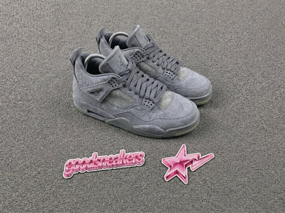 Air Jordan 4 - KAWS Cool Grey