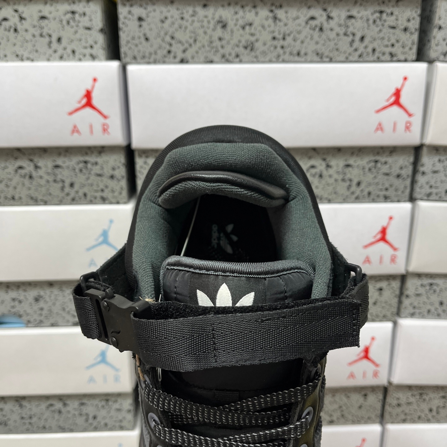 Adidas Forum Buckle Low  x Bad Bunny - Back to School