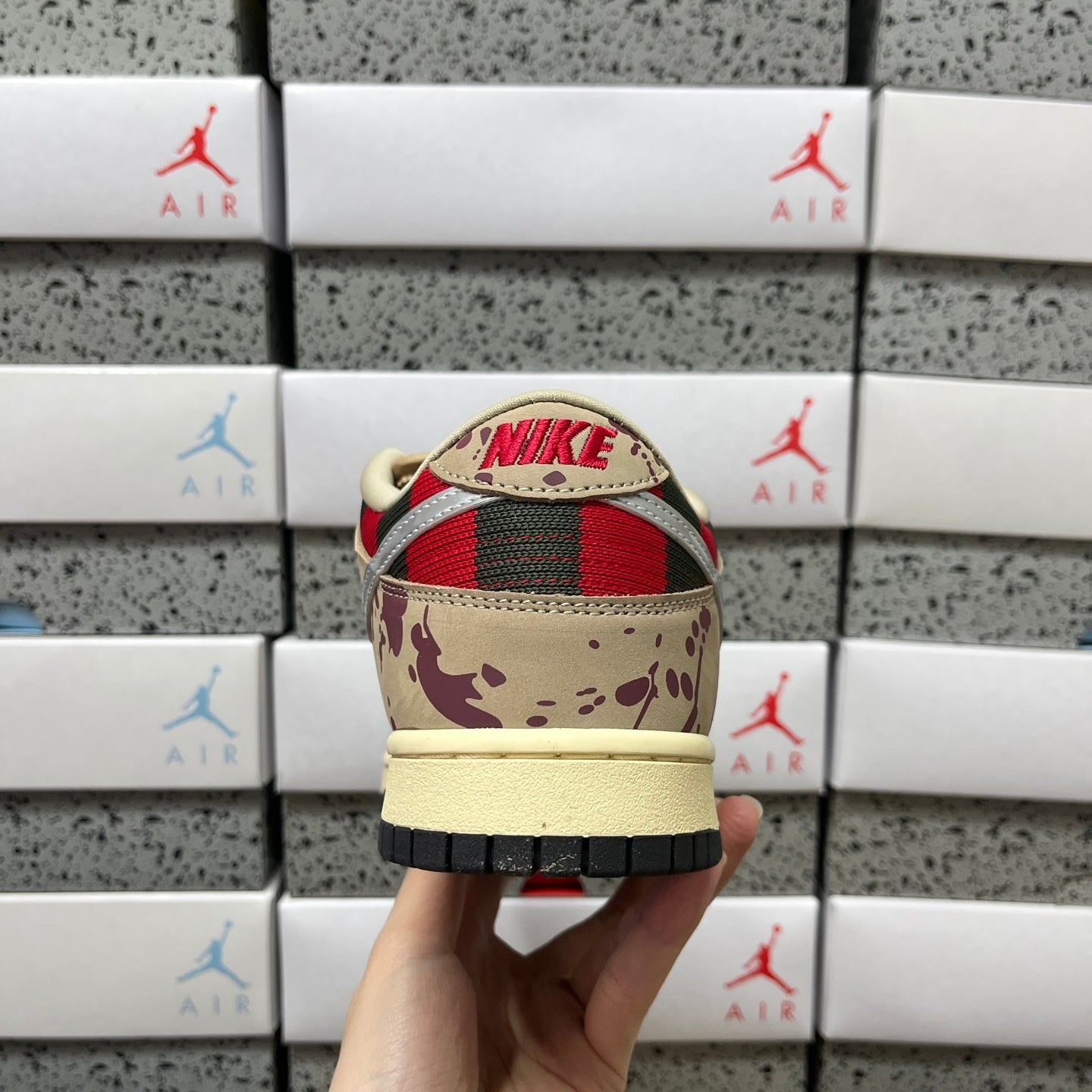 Nike Dunk SB Low - Freddy Krueger